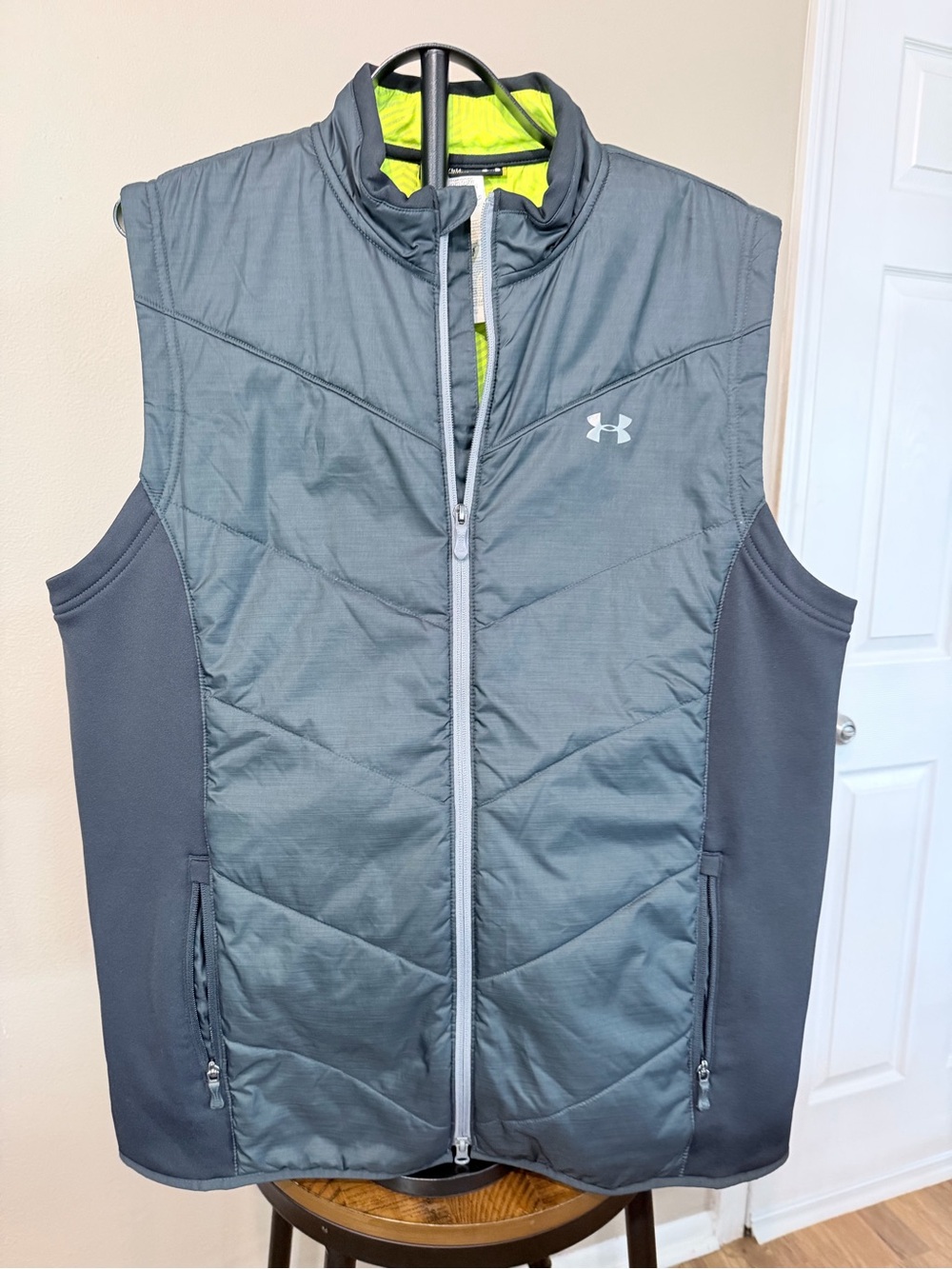 Under Armour Mens Gray Puffer Vest Full Zip Stand-Up Collar Size L